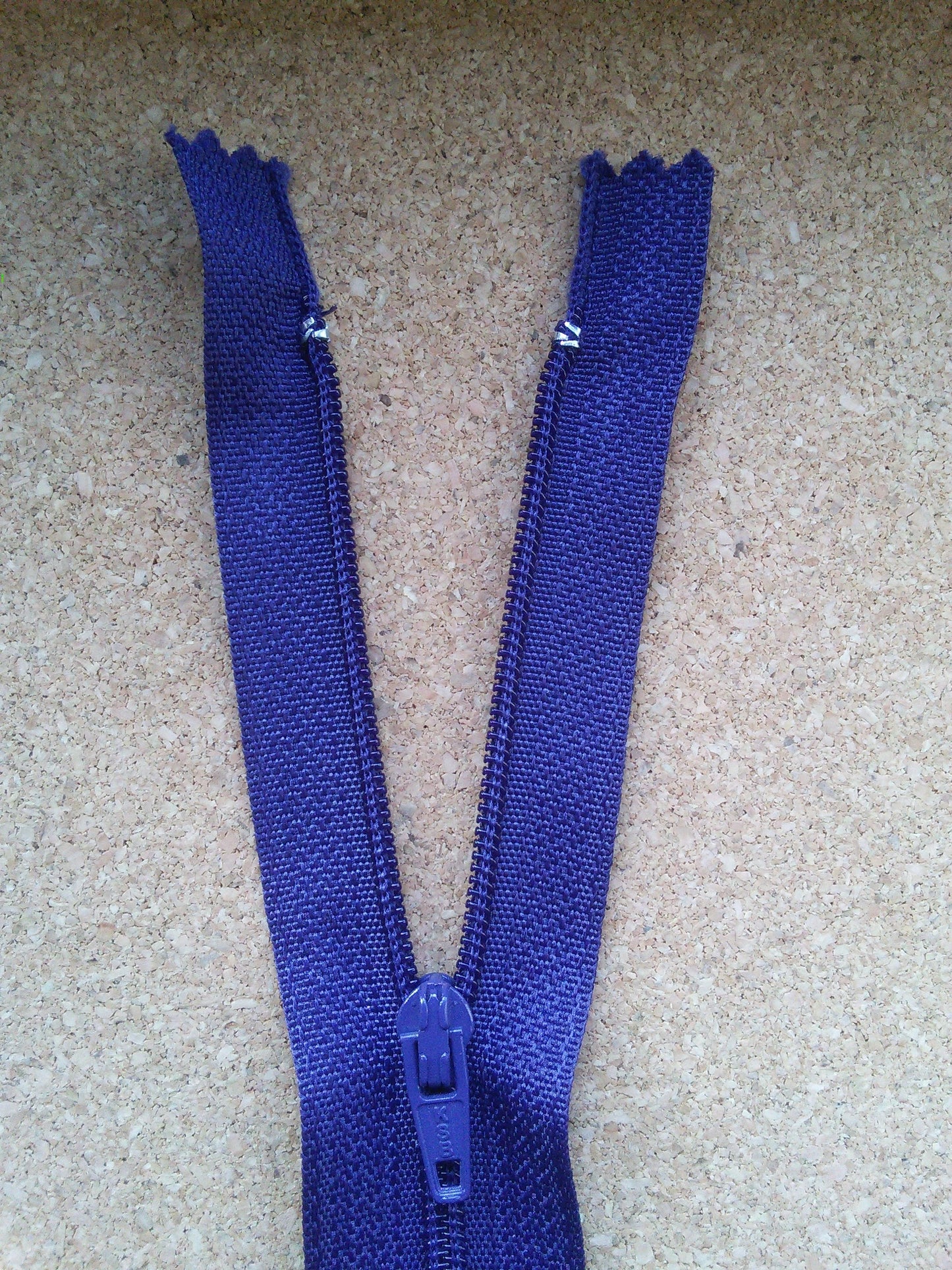 Purple nylon zip 6 inch (15cm) closed end