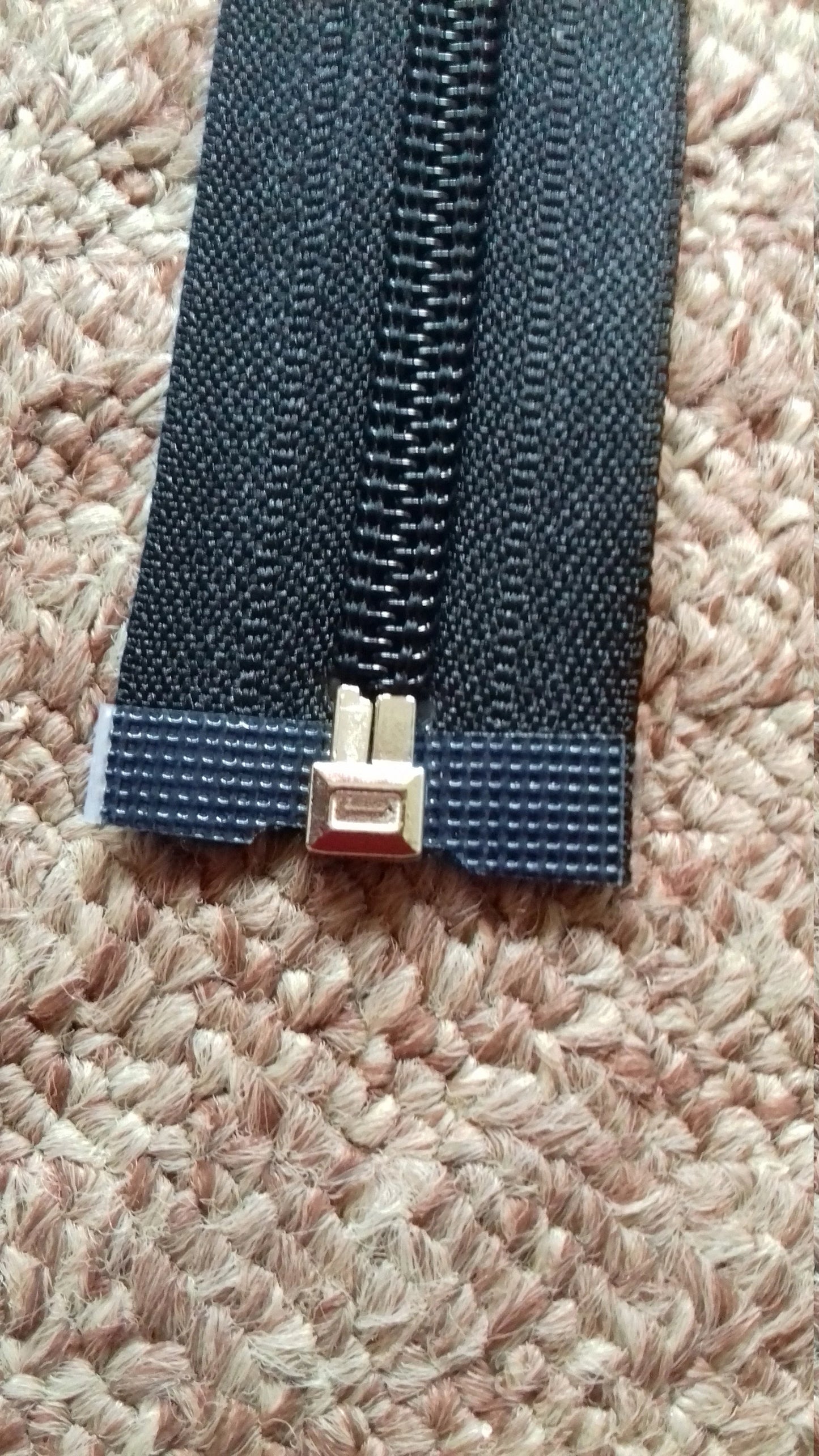 Black nylon zip 17 inch (43cm) open end separating