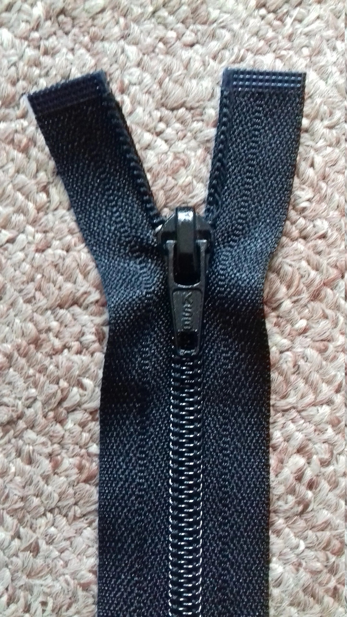 Black nylon zip 17 inch (43cm) open end separating