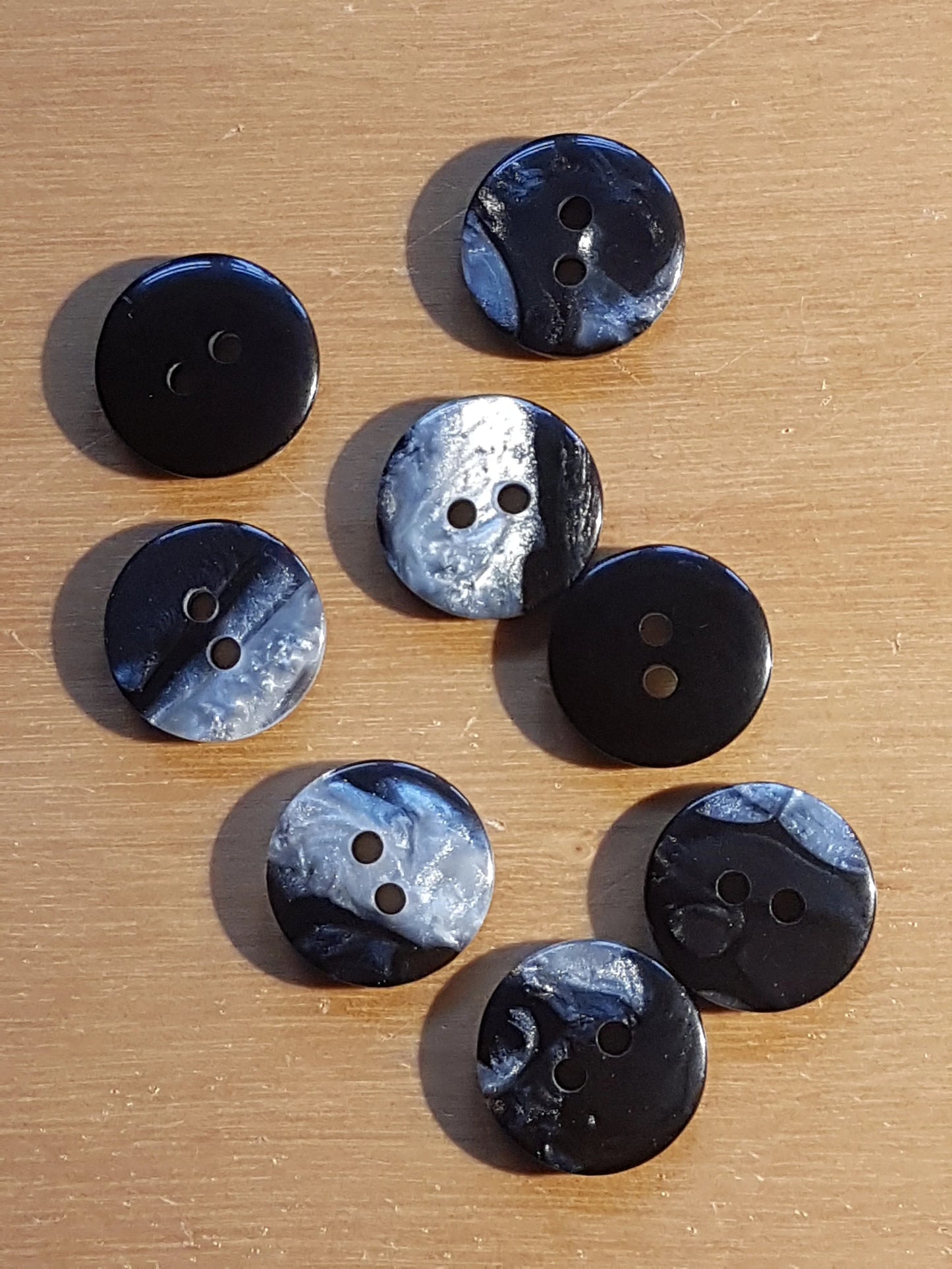 8 Round Buttons Grey/Black/Pearl Plastic 1.5cm
